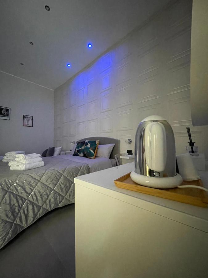 Casa Vacanza Carme Неаполь Экстерьер фото